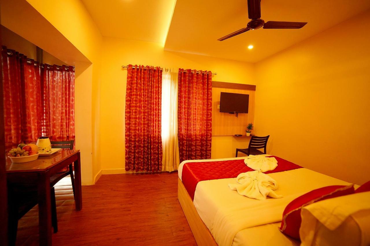 Lumino Dwellings Hotel Munnar Ngoại thất bức ảnh